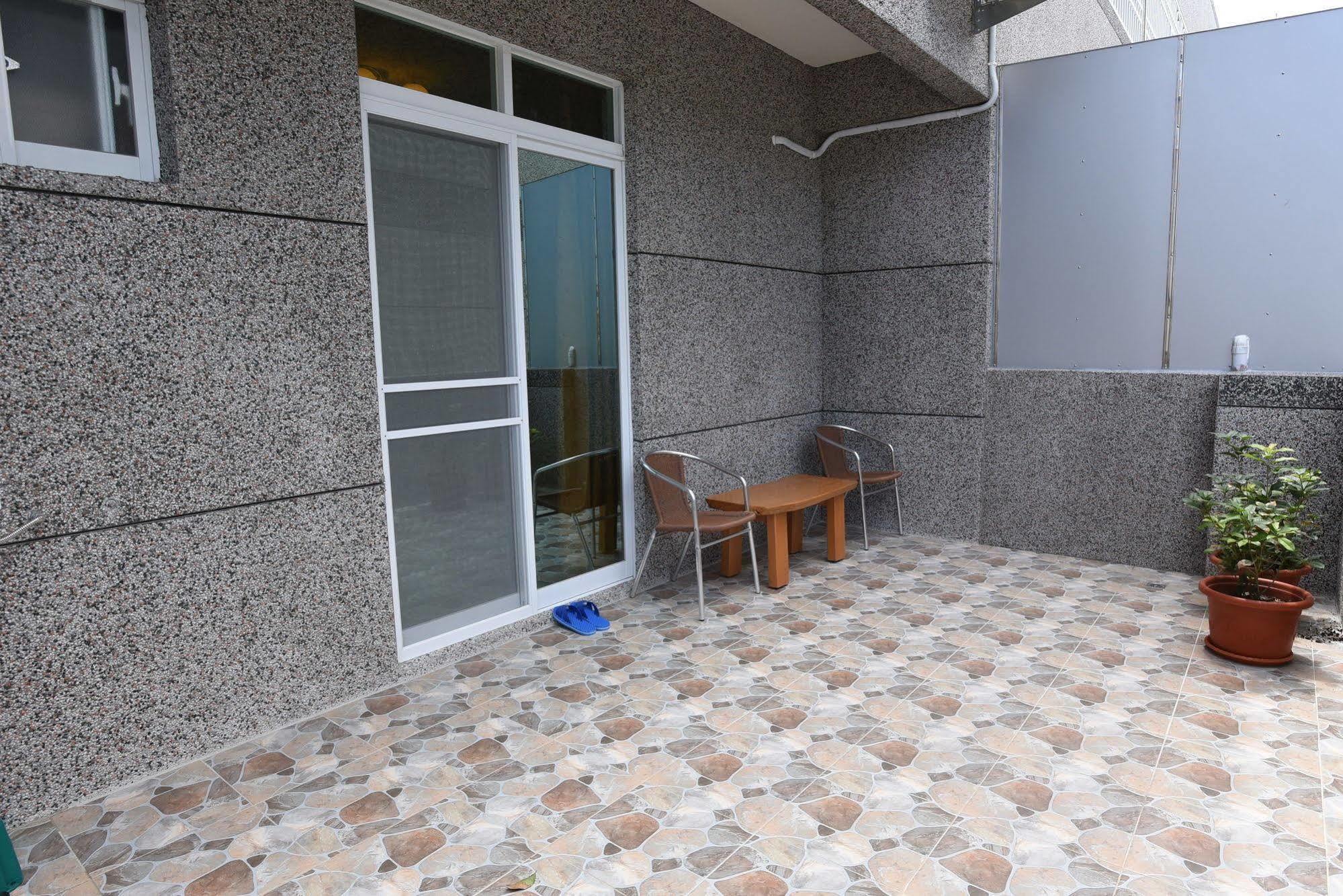 Free Time B&B Taitung Экстерьер фото
