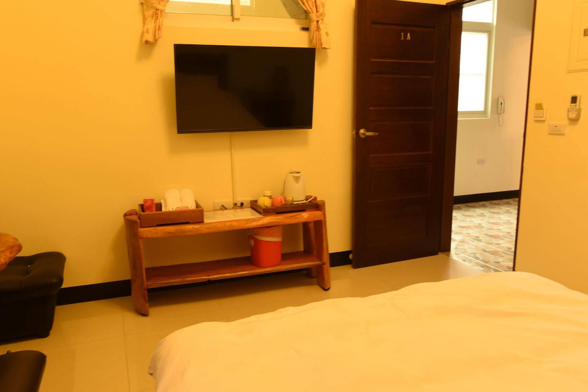 Free Time B&B Taitung Экстерьер фото